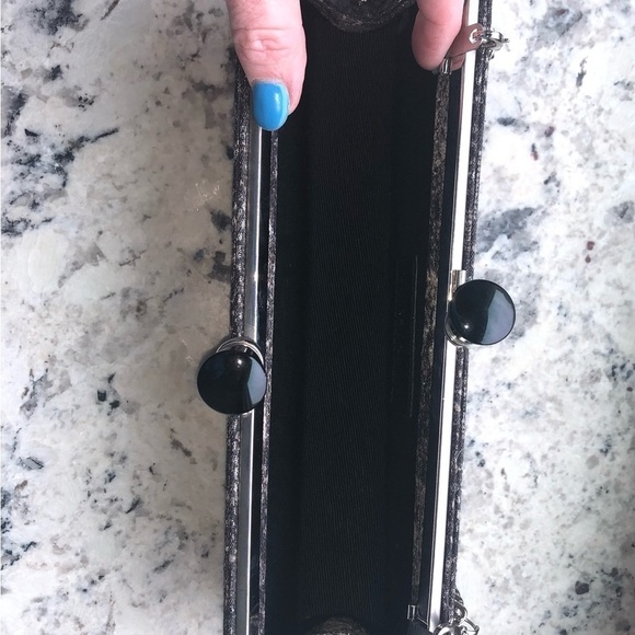 NWOT White House Black Market Evening Clutch With Removable Chain - Picture 7 of 9